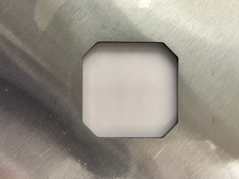 Пильное полотно из нержавеющей стали для нарезки говяжьих и бараньих ребрышек.